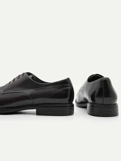 Altitude Leather Derby
