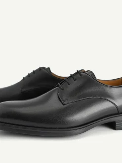 Altitude Leather Derby Shoes