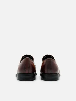 Altitude Lightweight Leather Derby Shoes