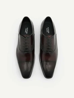 Altitude Lightweight Leather Oxford Shoes
