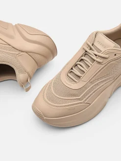Altura Sneakers