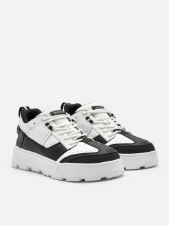 Arc Court Sneakers