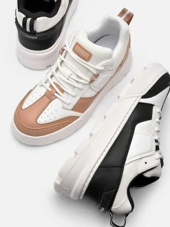 Arc Court Sneakers