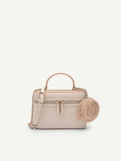 Ari Boxy Shoulder Bag