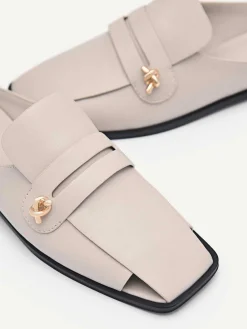Carolyn Penny Mules
