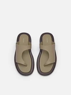 Este Thong Sandals