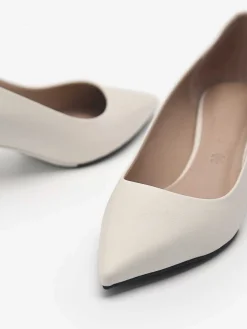 Ines Leather Pumps