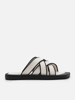 Izzie Flat Sandals