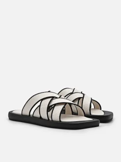 Izzie Flat Sandals