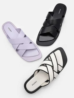 Izzie Flat Sandals