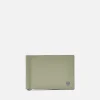 Oliver Leather Bi-Fold Card Holder With Money Clip
