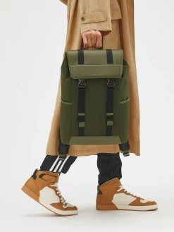 Stride Sneakers