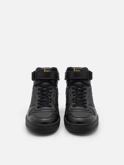 Stride Sneakers