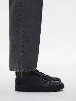 Stride Sneakers