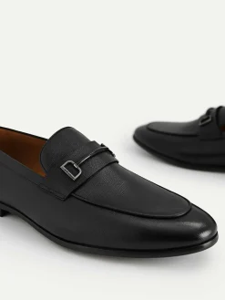 Textured Leather Loafers With Metal Bit